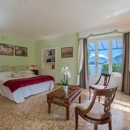 Villa Sleeps 14 Pool Air Con Wifi Menaggio